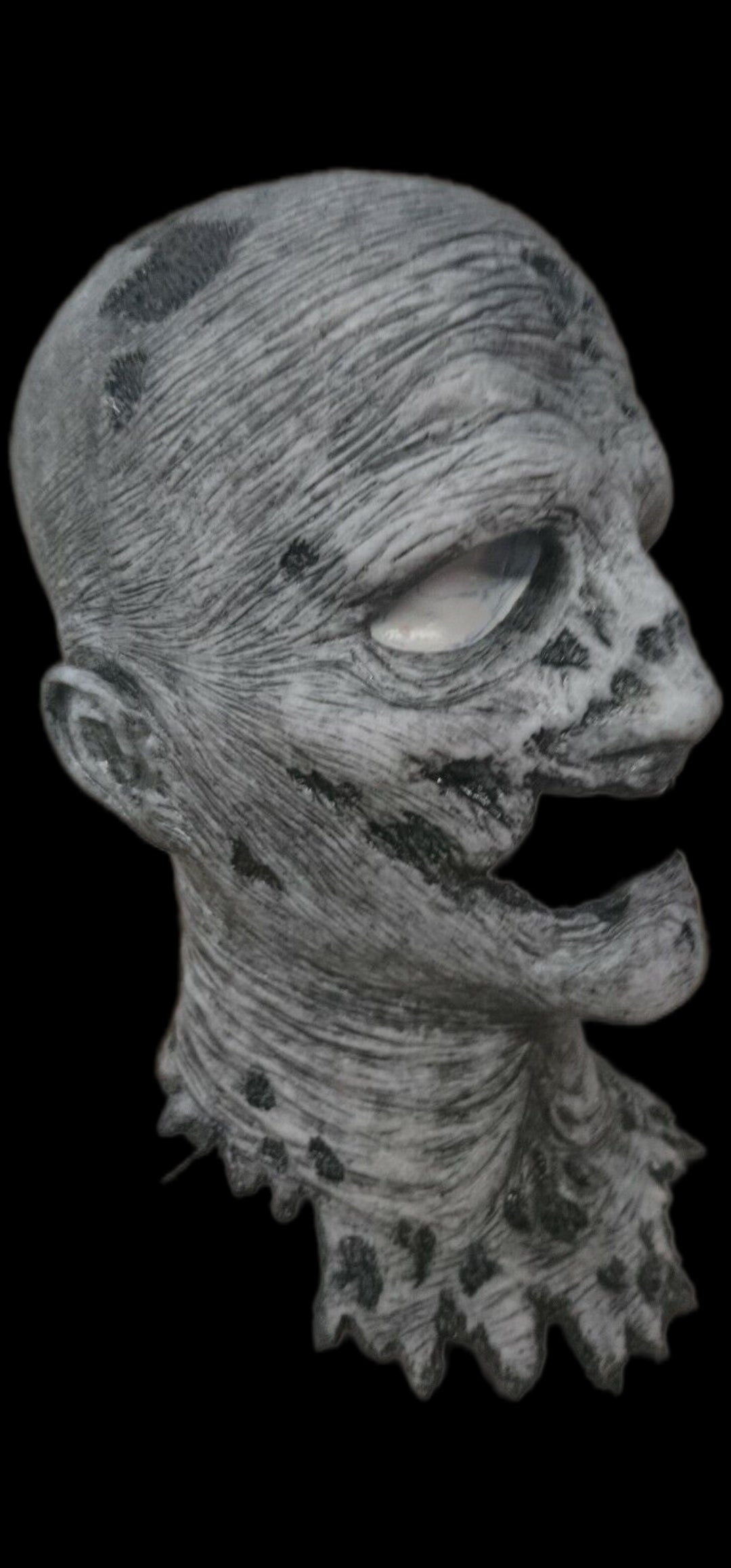 Gray-skinned, mummified-like creature silicone mask uk